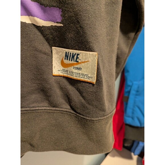 Nike Stories Retro Graphic Acid Wash Crew Neck Sweatshirt Men's XL Black Pink - Picture 4 of 9